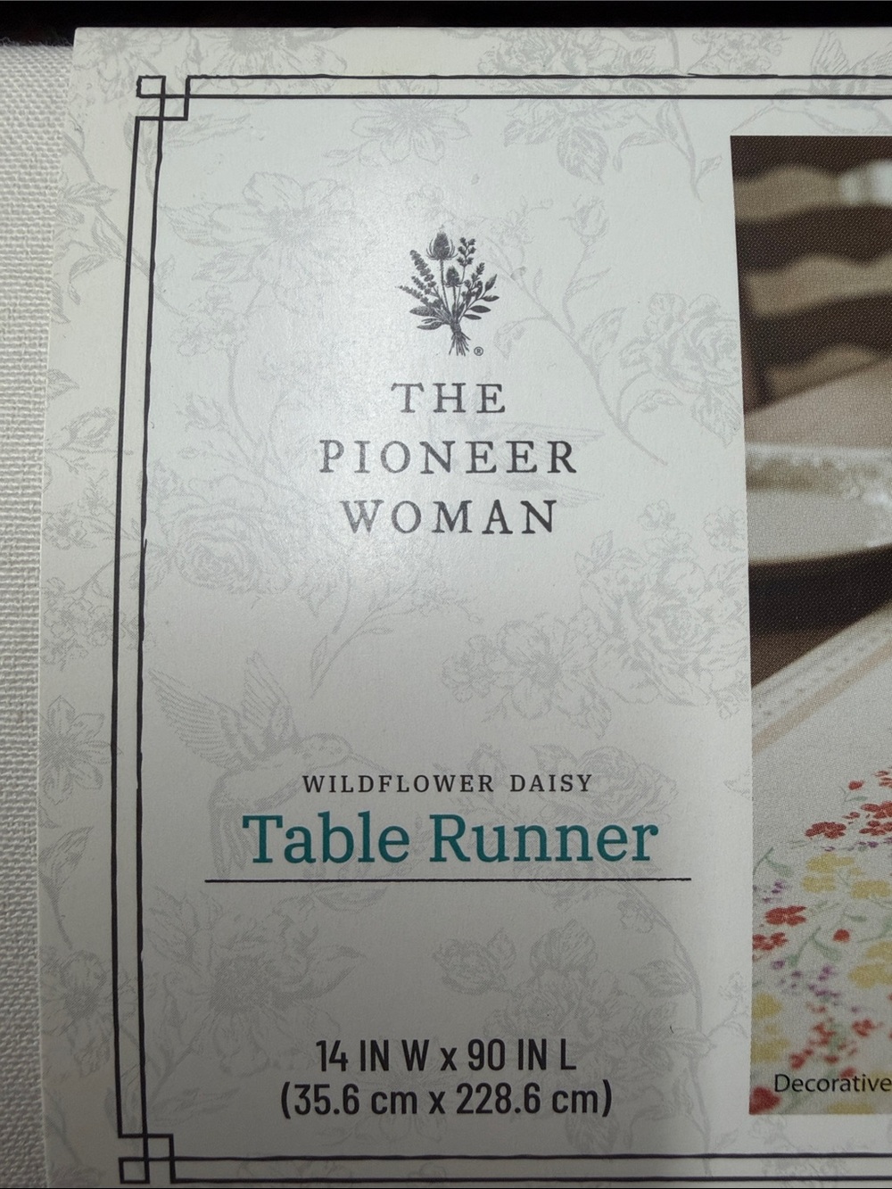 The Pioneer Woman Wildflower Daisy Table Runner NWT 14x90 Floral Country - Picture 3 of 13